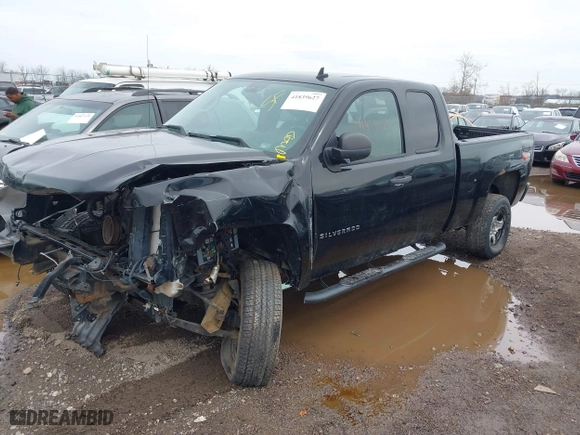 2010 Chevrolet Silverado 1500 LT with VIN 1GCSKSE3XAZ172390, listed as a IAAI auction lot 41839627 with 174,130 mi miles. Bid and sale history available at carsss.com. Image 18.