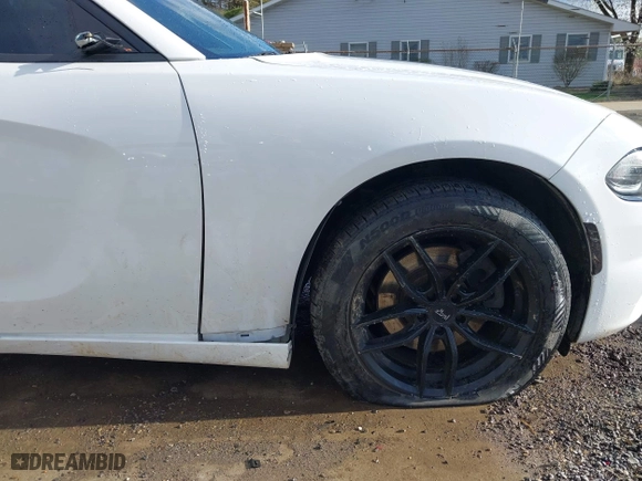 2016 Dodge Charger SXT with VIN 2C3CDXJG0GH175381, listed as a IAAI auction lot 41985221 with 119,507 mi miles. Bid and sale history available at carsss.com. Image 17.