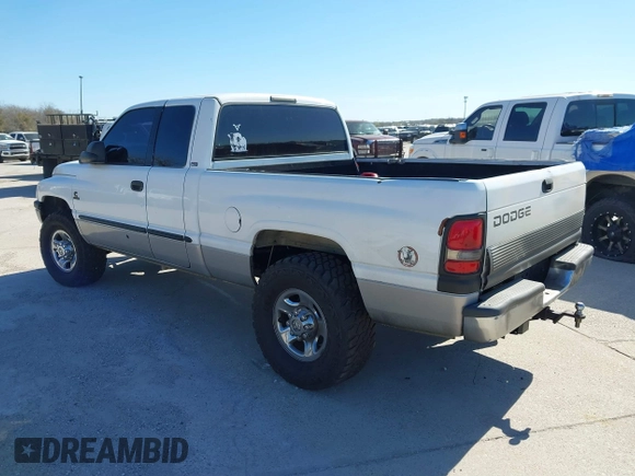 2000 Dodge Ram 2500 with VIN 1B7KC2364YJ114892, listed as a IAAI auction lot 41821163 with 334,778 mi miles. Bid and sale history available at carsss.com. Image 3.