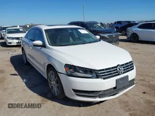 2014 Volkswagen Passat TDI SE w/Sunroof with VIN 1VWBN7A32EC016554, listed as a IAAI auction lot 41472156 with 178,149 mi miles. Bid and sale history available at carsss.com. Image 1.
