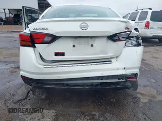 2023 Nissan Altima SR z VIN 1N4BL4CV2PN357441, wystawiony jako IAAI lot #41411612 z przebiegiem 47 507 mil mil oraz . Historia ofert i sprzedaży dostępna na DreamBid. Obrazek 6.