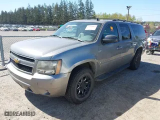2007 Chevrolet Suburban LTZ with VIN 1GNFK16327J171386, listed as a IAAI auction lot 42035892 with 1 mi miles. Bid and sale history available at carsss.com. Image 2.