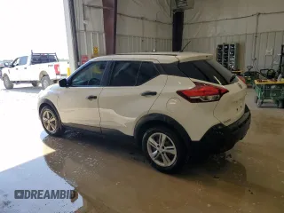 2020 Nissan Kicks S z VIN 3N1CP5BV0LL555751, wystawiony jako Copart lot #52790705 z przebiegiem 82 747 mil mil oraz Czysty tytuł • Clean title. Historia ofert i sprzedaży dostępna na DreamBid. Obrazek 2.