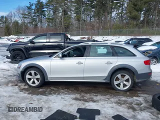 2014 Audi allroad Premium Plus with VIN WA1UFAFL3EA102377, listed as a IAAI auction lot 41656233 with 160,320 mi miles. Bid and sale history available at carsss.com. Image 15.