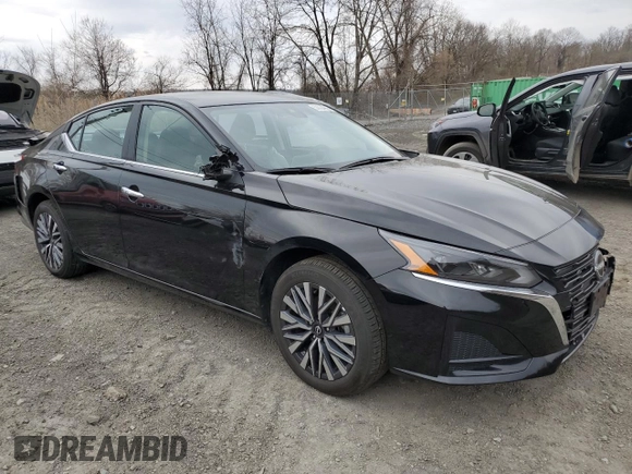 2025 Nissan Altima SV with VIN 1N4BL4DW6SN308033, listed as a Copart auction lot 52924055 with 1,989 mi miles and Salvage Title. Bid and sale history available at DreamBid. Image 4.