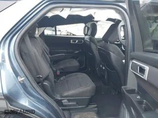 2020 Ford Explorer XLT with VIN 1FMSK8DH7LGA84990, listed as a IAAI auction lot 40331155 with 89,934 mi miles. Bid and sale history available at carsss.com. Image 8.