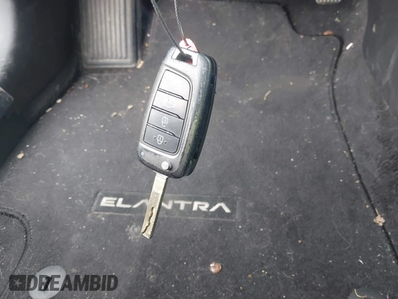 2022 Hyundai Elantra SE with VIN 5NPLL4AG4NH053284, listed as a IAAI auction lot 41964944 with 35,452 mi miles and . Bid and sale history available at DreamBid. Image 11.