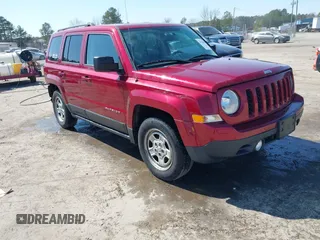2017 Jeep Patriot Sport with VIN 1C4NJPBA4HD169654, listed as a IAAI auction lot 41757079 with 92,917 mi miles. Bid and sale history available at carsss.com. Image 1.
