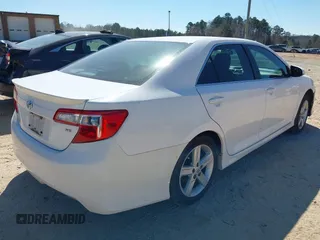 2012 Toyota Camry L with VIN 4T1BF1FK1CU169555, listed as a IAAI auction lot 41689152 with 111,225 mi miles. Bid and sale history available at carsss.com. Image 4.