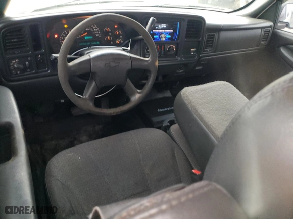 2004 Chevrolet Silverado 1500 Work Truck with VIN 1GCEC19X84Z195625, listed as a Copart auction lot 47950485 with 224,804 mi miles and Salvage Title. Bid and sale history available at carsss.com. Image 8.