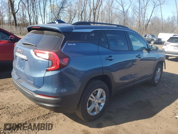 2024 GMC Terrain SLE with VIN 3GKALTEG8RL384990, listed as a Copart auction lot 52880765 with 5,621 mi miles and Salvage Title. Bid and sale history available at DreamBid. Image 3.