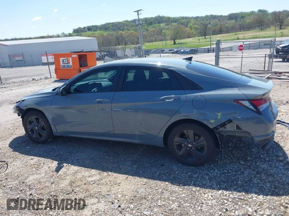 2022 Hyundai Elantra SEL z VIN KMHLM4AG5NU365970, wystawiony jako IAAI lot #42008183 z przebiegiem 62 332 mil mil oraz . Historia ofert i sprzedaży dostępna na DreamBid. Obrazek 15.