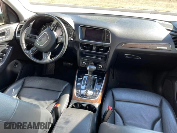 2014 Audi Q5 Premium Plus z VIN WA1LFAFP2EA065708, wystawiony jako Copart lot #57910685 z przebiegiem 121 950 mil mil oraz Tytuł czysty. Historia ofert i sprzedaży dostępna na DreamBid. Obrazek 9.