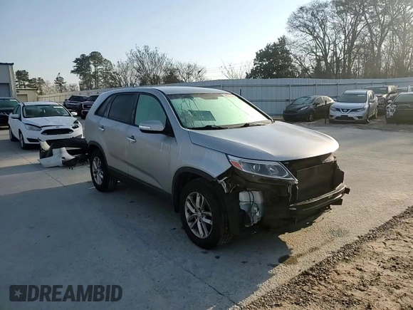 2015 Kia Sorento LX with VIN 5XYKT3A64FG589870, listed as a Copart auction lot 48972525 with 152,101 mi miles and Salvage Title. Bid and sale history available at carsss.com. Image 11.
