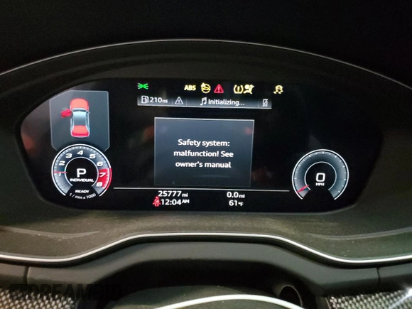 2022 Audi SQ5 Premium Plus with VIN WA1B4AFY1N2136126, listed as a Copart auction lot 47566484 with 25,777 mi miles and . Bid and sale history available at DreamBid. Image 9.