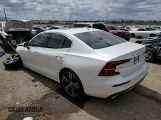 2020 Volvo S60 Inscription with VIN 7JRA22TL4LG064782, listed as a Copart auction lot 46725454 with 37,981 mi miles. Bid and sale history available at carsss.com. Image 2.
