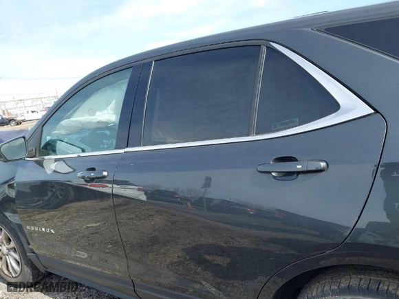 2019 Chevrolet Equinox LT with VIN 3GNAXKEV5KS515658, listed as a IAAI auction lot 41953550 with 69,441 mi miles. Bid and sale history available at carsss.com. Image 14.