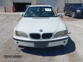 2003 BMW 3 Series 325i with VIN WBAET37403NJ38665, listed as a IAAI auction lot 41725205 with 267,000 mi miles and . Bid and sale history available at DreamBid. Image 6.