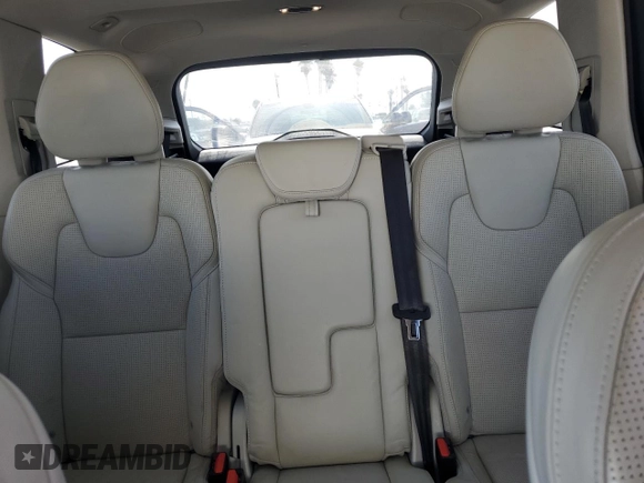 2016 Volvo XC90 T6 Inscription with VIN YV4A22PL7G1050888, listed as a Copart auction lot 63042035 with 103,884 mi miles and Clean title. Bid and sale history available at DreamBid. Image 10.