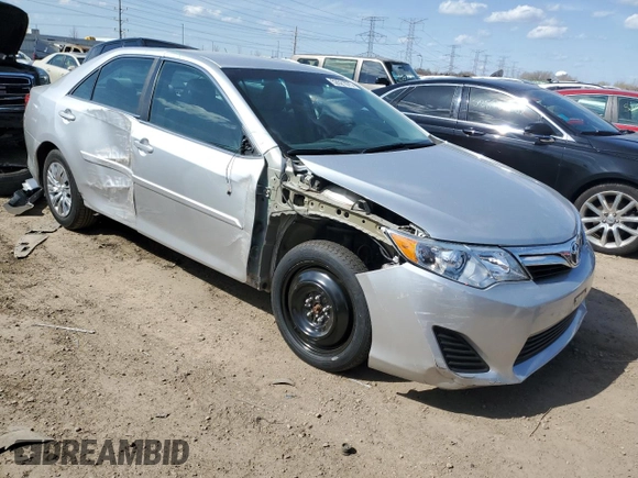 2014 Toyota Camry L with VIN 4T4BF1FK8ER421682, listed as a Copart auction lot 52621075 with 31,272 mi miles and Salvage Title. Bid and sale history available at DreamBid. Image 4.