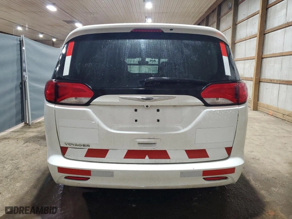 2021 Chrysler Voyager LXI with VIN 2C4RC1DGXMR520665, listed as a Copart auction lot 46962485 with 364,780 mi miles and Clean Title. Bid and sale history available at carsss.com. Image 6.