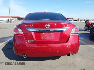 2015 Nissan Altima SV z VIN 1N4AL3AP6FC449852, wystawiony jako IAAI lot #41557705 z przebiegiem 119 929 mil mil oraz . Historia ofert i sprzedaży dostępna na DreamBid. Obrazek 16.