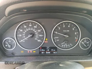 2013 BMW 3 Series 328i xDrive z VIN WBA3B3C5XDF536289, wystawiony jako Copart lot #55786625 z przebiegiem 84 299 mil mil oraz Szkoda całkowita • Salvage title. Historia ofert i sprzedaży dostępna na DreamBid. Obrazek 9.