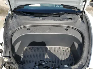 2023 Tesla Model 3 z VIN 5YJ3E1EA4PF607259, wystawiony jako Copart lot #54189935 z przebiegiem 29 951 mil mil oraz Szkoda całkowita • Salvage title. Historia ofert i sprzedaży dostępna na DreamBid. Obrazek 11.