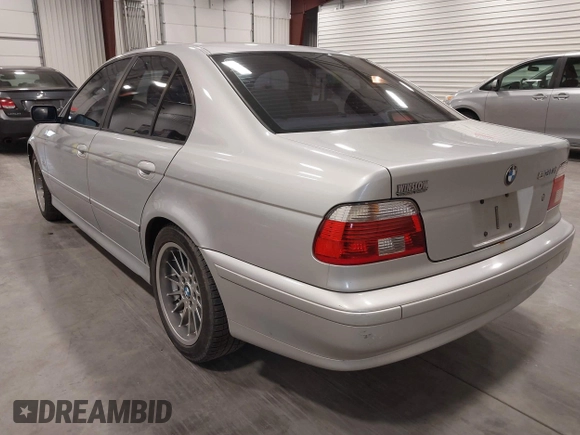 2001 BMW 5 Series 530iA with VIN WBADT63451CF02464, listed as a IAAI auction lot 41753041 with 297,760 mi miles. Bid and sale history available at carsss.com. Image 3.