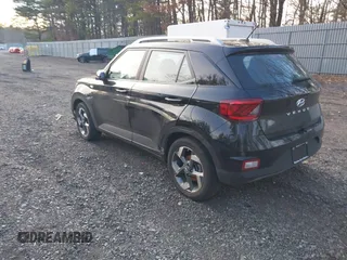 2024 Hyundai Venue Limited with VIN KMHRC8A37RU302957, listed as a IAAI auction lot 41645336 with 10,721 mi miles and . Bid and sale history available at DreamBid. Image 3.
