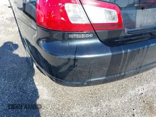 2011 Mitsubishi Galant ES z VIN 4A32B3FFXBE015981, wystawiony jako IAAI lot #42154513 z przebiegiem Nie podano mil oraz . Historia ofert i sprzedaży dostępna na DreamBid. Obrazek 6.