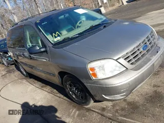 2005 Ford Freestar SE z VIN 2FMZA51635BA46962, wystawiony jako IAAI lot #41419545 z przebiegiem 118 646 mil mil oraz . Historia ofert i sprzedaży dostępna na DreamBid. Obrazek 1.
