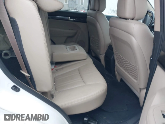 2013 Kia Sorento EX with VIN 5XYKU3A20DG325830, listed as a IAAI auction lot 41350790 with 98,093 mi miles and . Bid and sale history available at carsss.com. Image 8.