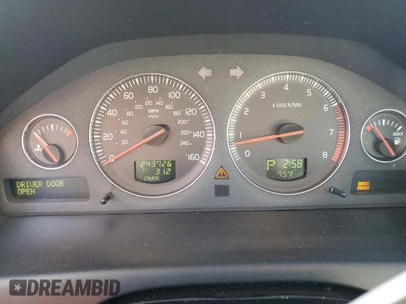 2005 Volvo S60 with VIN YV1RH592752430678, listed as a Copart auction lot 76719624 with 243,726 mi miles and Clean Title. Bid and sale history available at carsss.com. Image 9.