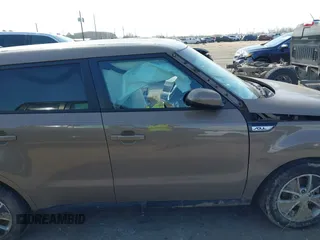 2015 Kia Soul with VIN KNDJN2A21F7150992, listed as a IAAI auction lot 41487863 with 1 mi miles. Bid and sale history available at carsss.com. Image 13.
