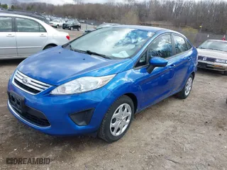 2011 Ford Fiesta SE with VIN 3FADP4BJXBM233657, listed as a IAAI auction lot 41916126 with 109,417 mi miles. Bid and sale history available at carsss.com. Image 2.