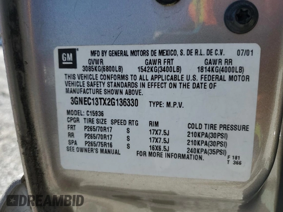 2002 Chevrolet Avalanche z VIN 3GNEC13TX2G136330, wystawiony jako Copart lot #50176365 z przebiegiem 274 177 mil mil oraz Szkody całkowita. Historia ofert i sprzedaży dostępna na DreamBid. Obrazek 12.