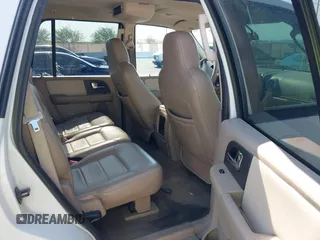 2005 Ford Expedition Eddie Bauer с VIN 1FMPU17525LA11027, выставлен на аукционе IAAI как лот 42746842 с пробегом 220 389 миль миль и . История ставок и продаж доступна на DreamBid. Изображение 8.