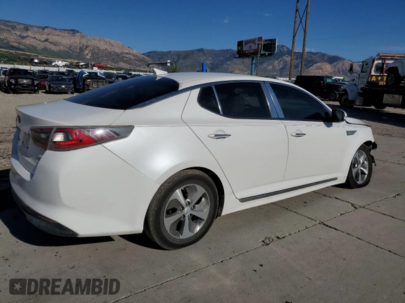 2014 Kia Optima Hybrid LX with VIN KNAGM4AD2E5065242, listed as a Copart auction lot 72187224 with Not Provided miles and Salvage Title. Bid and sale history available at carsss.com. Image 3.