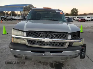 2003 Chevrolet Silverado 1500HD LS z VIN 1GCGC13U83F226492, wystawiony jako Copart lot #82388294 z przebiegiem 172 310 mil mil oraz Szkoda całkowita • Salvage title. Historia ofert i sprzedaży dostępna na DreamBid. Obrazek 5.