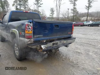 2000 GMC New Sierra 1500 SLE with VIN 1GTEK19T7YZ300550, listed as a IAAI auction lot 41539278 with 312,839 mi miles. Bid and sale history available at carsss.com. Image 3.