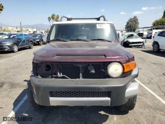 2007 Toyota FJ Cruiser with VIN JTEZU11F570013661, listed as a Copart auction lot 71826164 with NaN miles and Salvage Title. Bid and sale history available at carsss.com. Image 5.