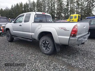 2006 Toyota Tacoma with VIN 5TEUU42N56Z275054, listed as a IAAI auction lot 41835497 with 166,076 mi miles. Bid and sale history available at carsss.com. Image 3.