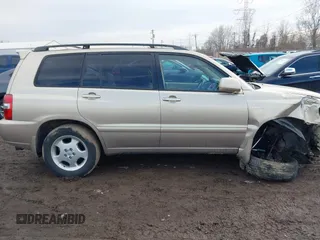 2004 Toyota Highlander z VIN JTEEP21AX40055853, wystawiony jako IAAI lot #41640471 z przebiegiem 186 409 mil mil oraz . Historia ofert i sprzedaży dostępna na DreamBid. Obrazek 13.