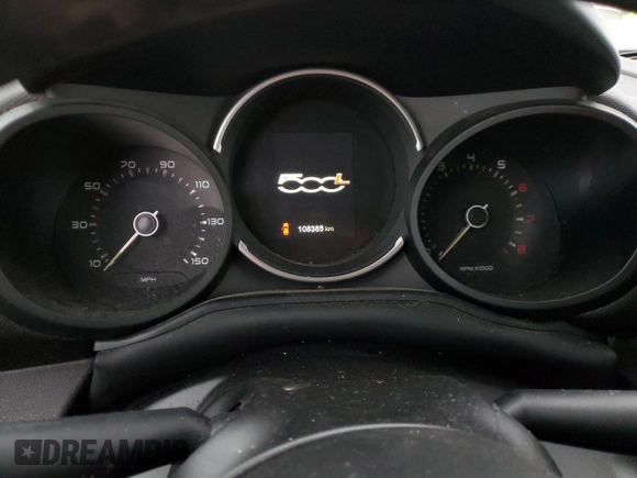 2018 FIAT 500L Trekking with VIN ZFBCFADH9JZ041163, listed as a Copart auction lot 80612384 with 108,385 mi miles and Salvage Title. Bid and sale history available at carsss.com. Image 9.