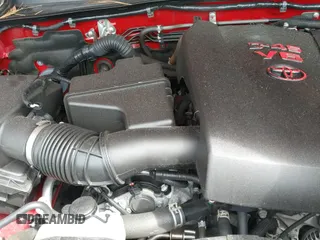 2022 Toyota Tacoma SR5 z VIN 3TMAZ5CN4NM162376, wystawiony jako IAAI lot #43198153 z przebiegiem 61 308 mil mil oraz . Historia ofert i sprzedaży dostępna na DreamBid. Obrazek 19.