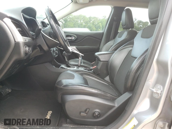 2018 Jeep Cherokee Latitude Plus с VIN 1C4PJLLB8JD538160, выставлен на аукционе Copart как лот 61352795 с пробегом 95 818 миль миль и Списание • Salvage title. История ставок и продаж доступна на DreamBid. Изображение 7.