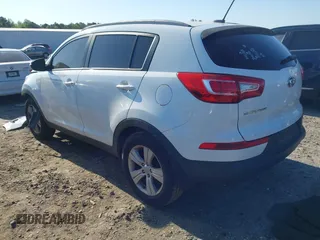 2013 Kia Sportage LX with VIN KNDPB3A25D7538328, listed as a IAAI auction lot 41989605 with 101,064 mi miles. Bid and sale history available at carsss.com. Image 3.