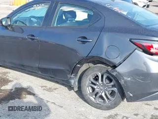 2019 Toyota Yaris Sedan L with VIN 3MYDLBYVXKY506966, listed as a IAAI auction lot 41455800 with 106,284 mi miles. Bid and sale history available at carsss.com. Image 6.