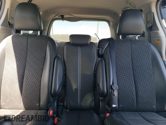 2011 Toyota Sienna SE with VIN 5TDXK3DC2BS119506, listed as a Copart auction lot 54506575 with 202,284 mi miles and Clean Title. Bid and sale history available at carsss.com. Image 10.